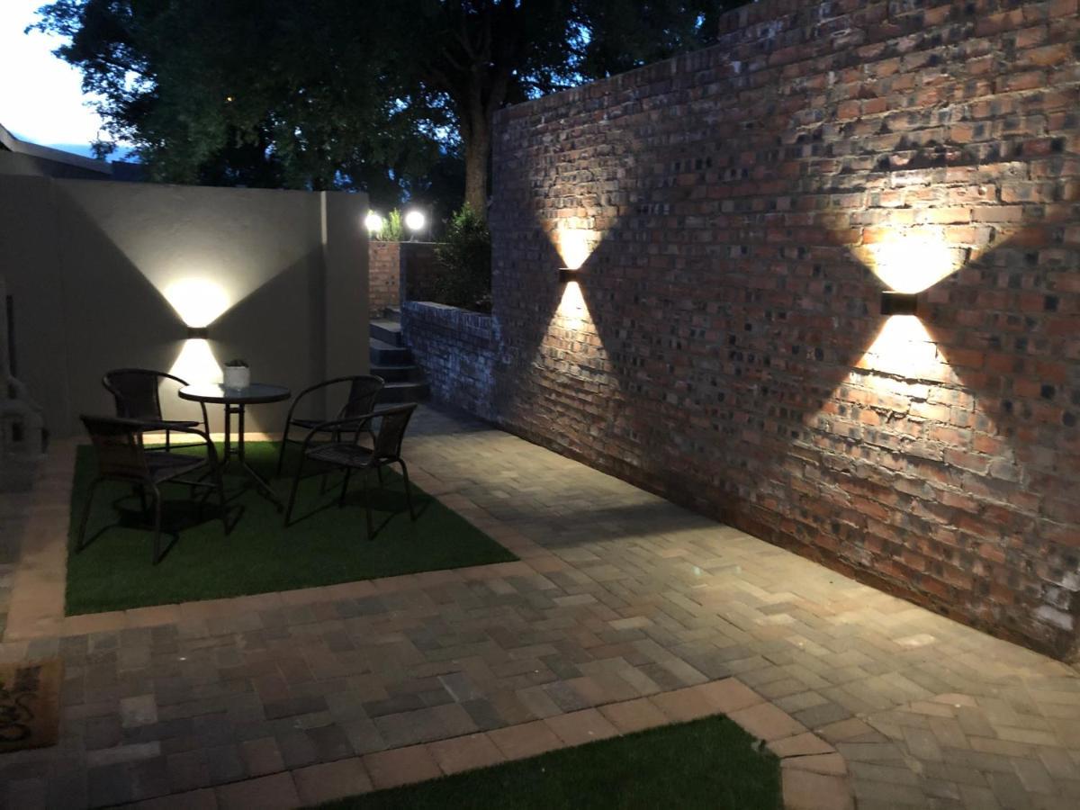 The Homestead Bloemfontein Bagian luar foto